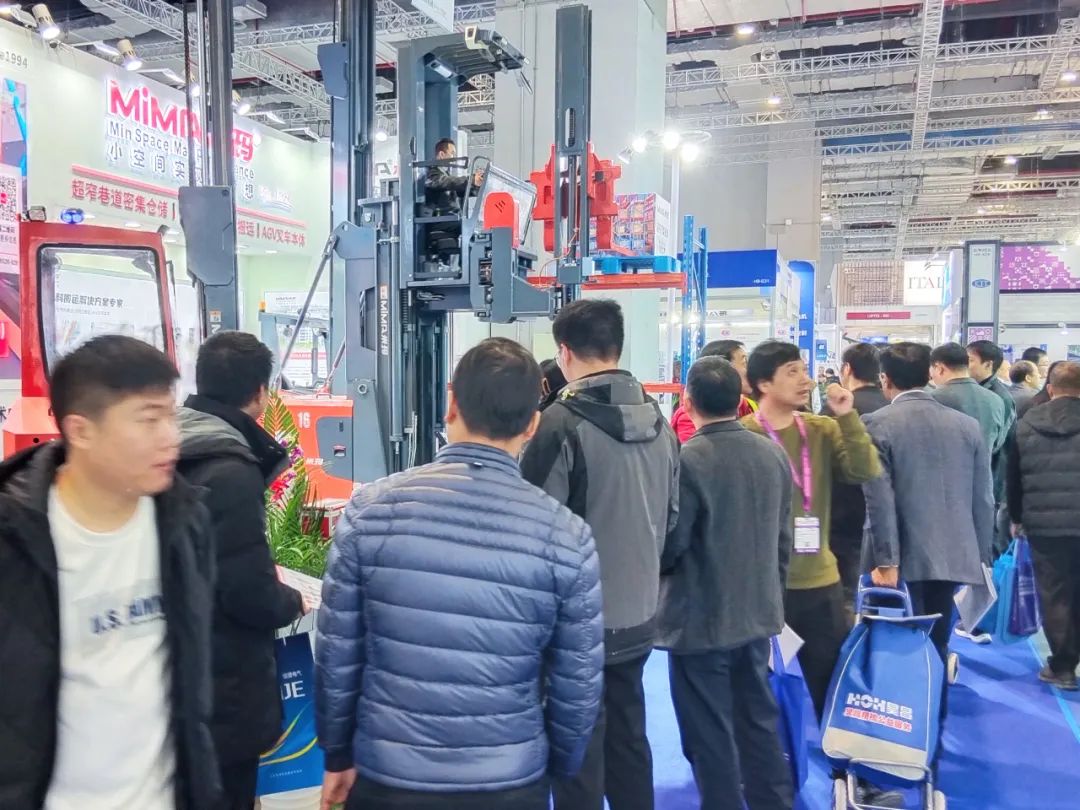 米玛MiMA电动叉车国际纺织展.jpg 米玛MiMA电动叉车国际纺织展.jpg
