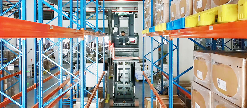 服装行业.jpg 服装行业.jpg